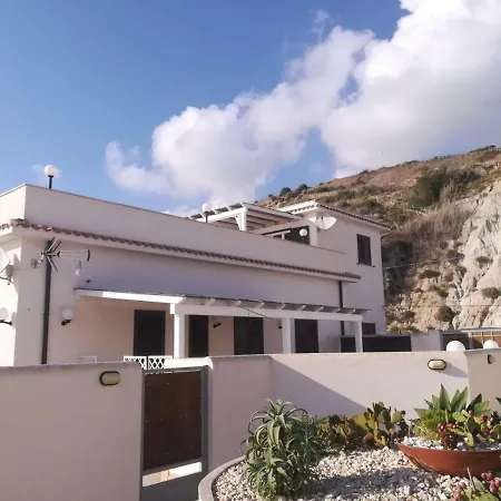Mare D'Amuri Apartment *